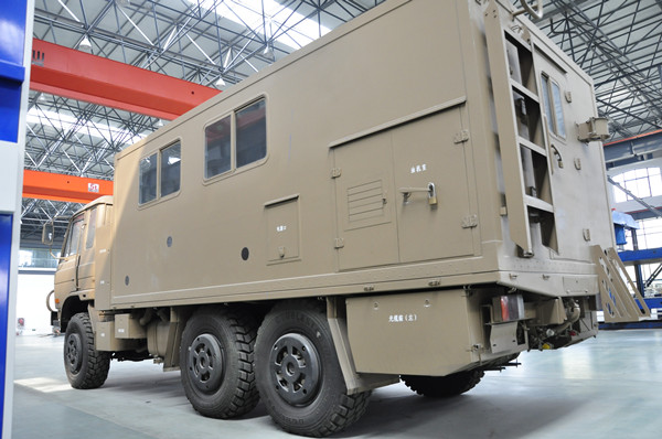 通信指揮艙表面開(kāi)口 通信指揮艙表面開(kāi)口